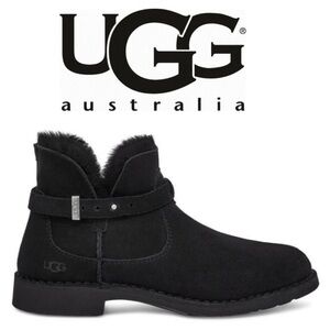 UGG Women's Elisa Suede Short Ankle Boots size 5.5